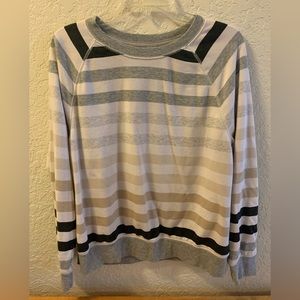 Old Navy woman’s top.